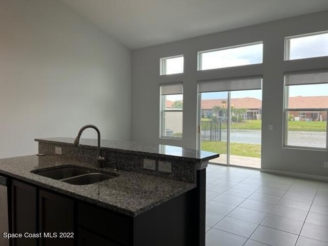 Building Photo - 89 Redondo Dr