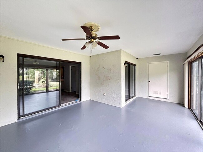 Building Photo - 1026 Medinah Dr