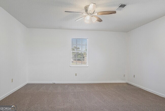 Building Photo - 1331 Baywood Glen
