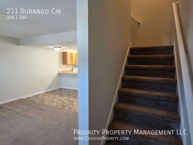 Building Photo - 233 Durango Cir
