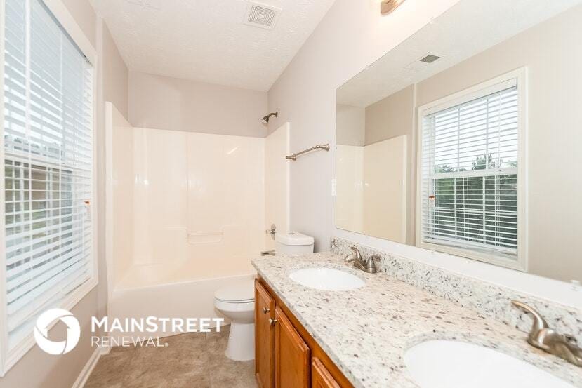 Building Photo - 6122 Ruth St SW