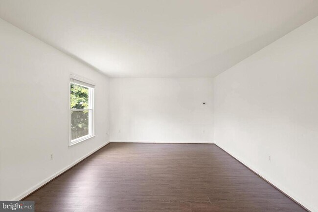 Building Photo - 8902 Huxley Ct