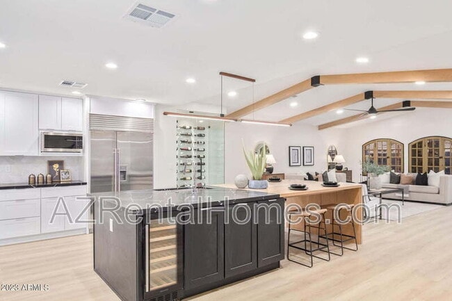 Building Photo - 3005 N 81st Pl