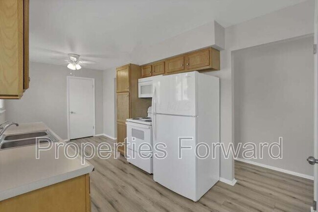 Building Photo - 2779 Woodgrove Dr