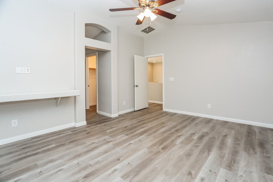 Building Photo - 6425 N Butterfly Sky St