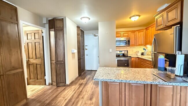 Building Photo - 4250 N Marine Dr
