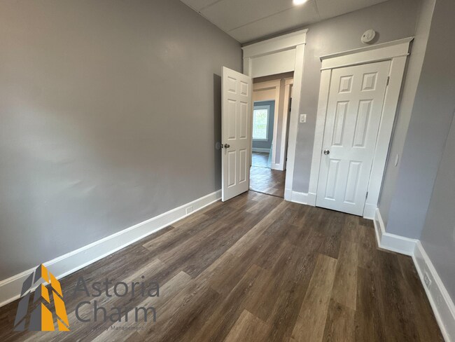 Building Photo - Updated 4 Bedroom Home in the Heart of Bal...