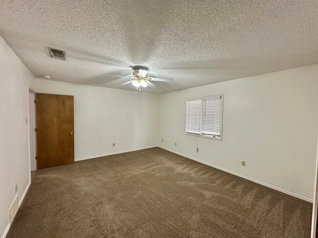 Building Photo - 510 N Gardner Ave