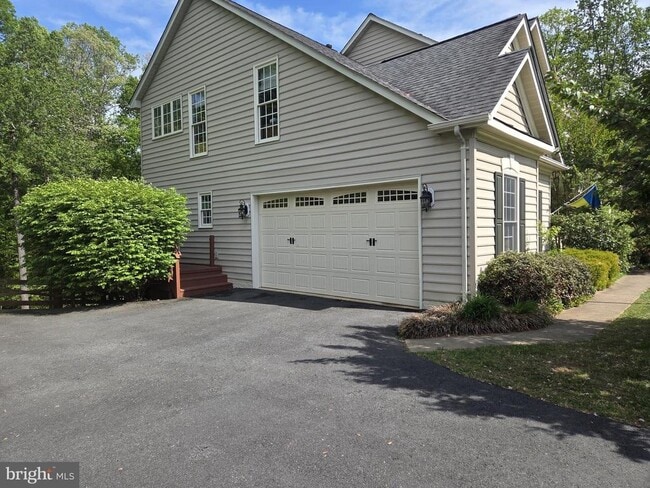 Building Photo - 7500 Tahoe Ct