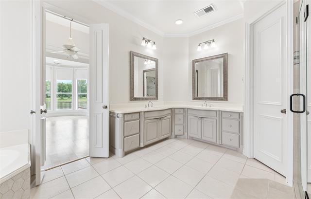 Building Photo - 712 Castle Creek Dr