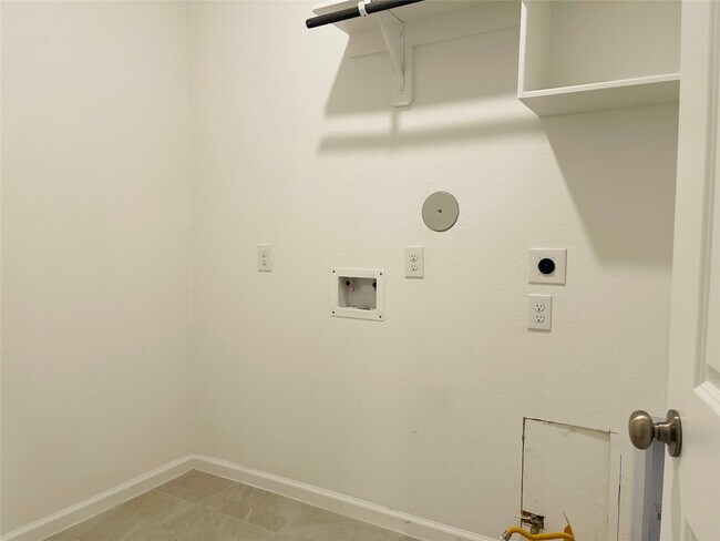 Building Photo - 3708 Rock Ledge Dr