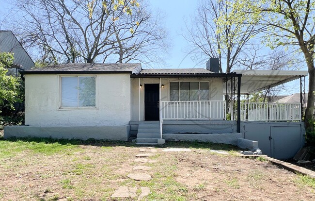 Primary Photo - Three Bedroom Ranch with Covered Patio and...