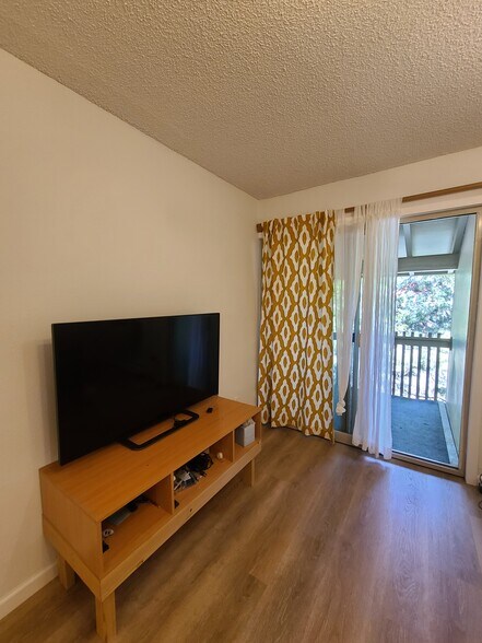 Building Photo - 2707 Valmont Rd #307A