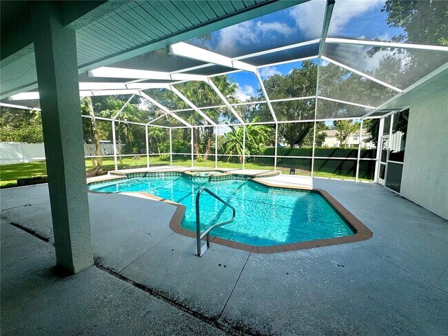 Building Photo - 401 Havenwood Way