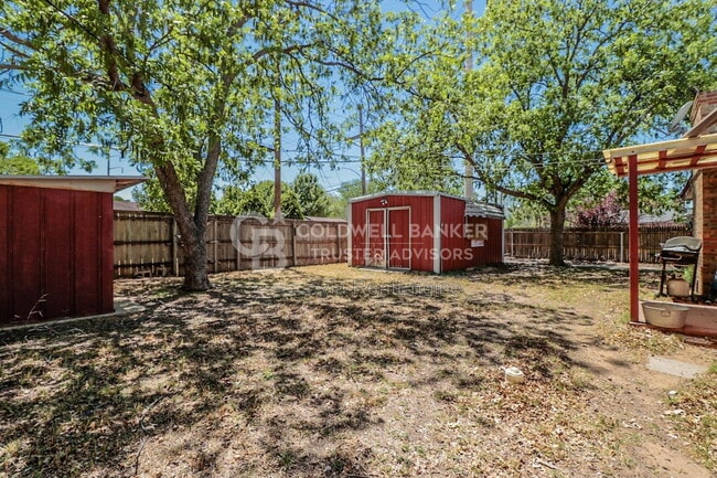 Building Photo - 2837 66th St