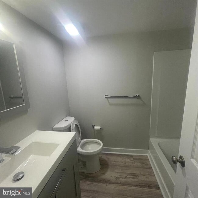 Building Photo - 324 Drummers Ln