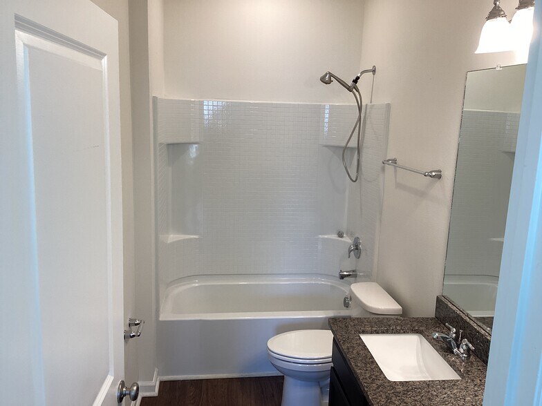 Building Photo - 11516 Pace Bend Ct