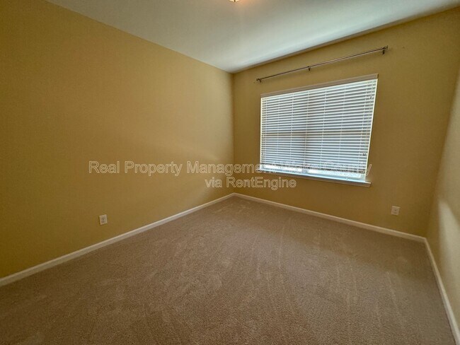 Building Photo - 8339 Niayah Way