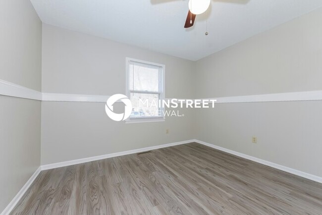 Building Photo - 3 Bedroom Pet-Friendly Home in Pleasant Hi...