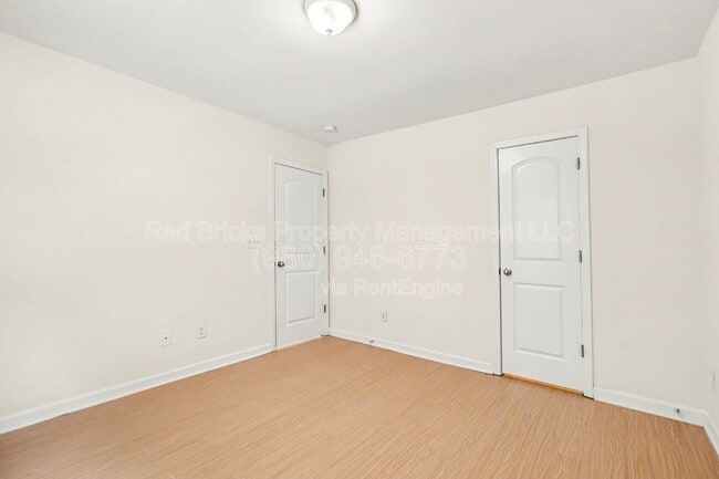 Building Photo - 10420 Benfield Rd