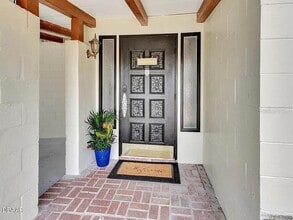 Building Photo - 311 N Blue Lake Terrace