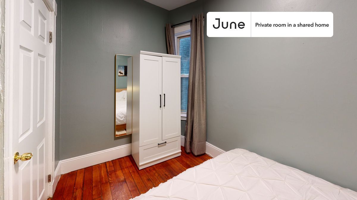 Building Photo - Room in Shared 7 bed/2 bath home in Allston