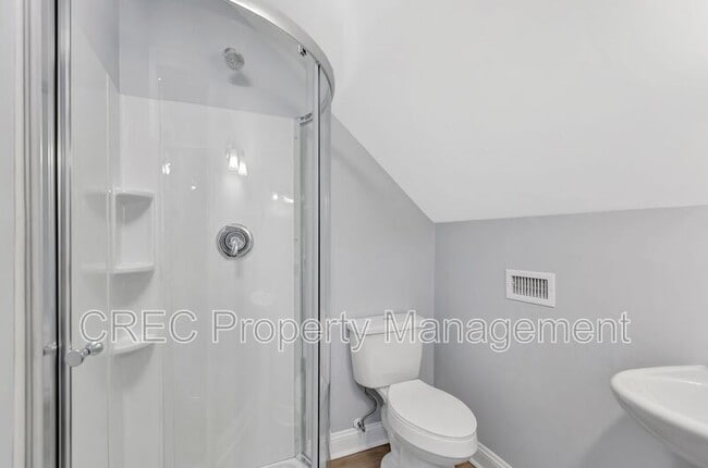 Building Photo - 1339 Winterberry Ave