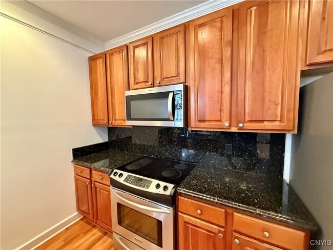 Building Photo - 5210 Hook Cir