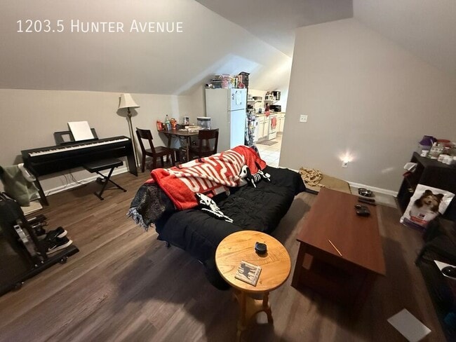 Building Photo - 1203.5 Hunter Ave