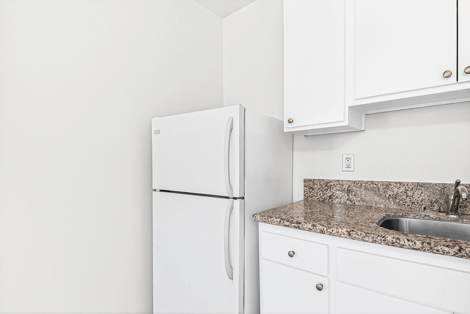 Building Photo - 319 Hermosa Ave