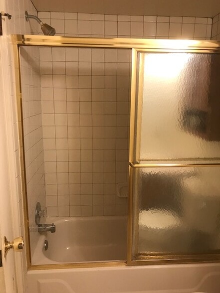 Shower - 4908 Sideburn Rd