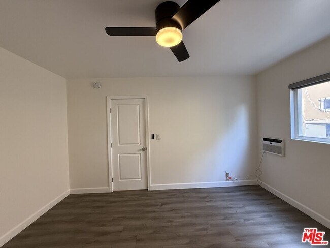 Building Photo - 11543 Venice Blvd.