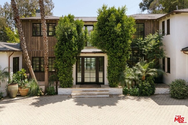 Building Photo - 1105 Rivas Canyon Rd