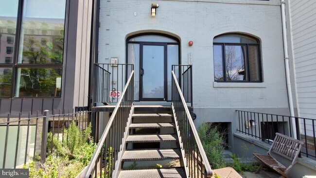 Building Photo - 3465 14th St NW