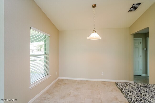 Building Photo - 1207 NW 22nd Ave