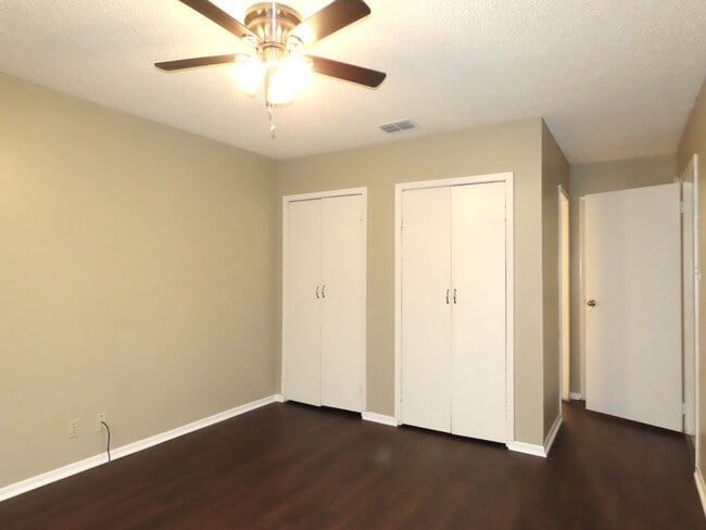 Building Photo - Near UT Tyler! 2 Bedroom, 2 Bath Duplex w/Garage
