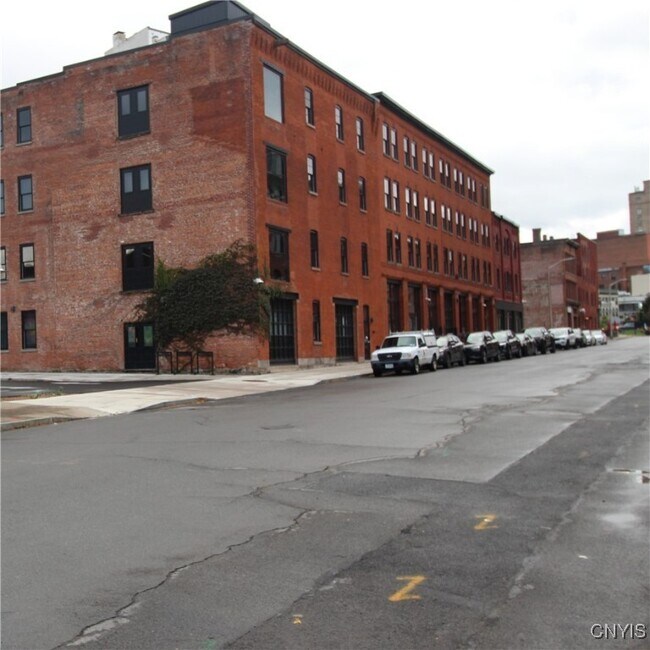 Building Photo - 110 Hotel St