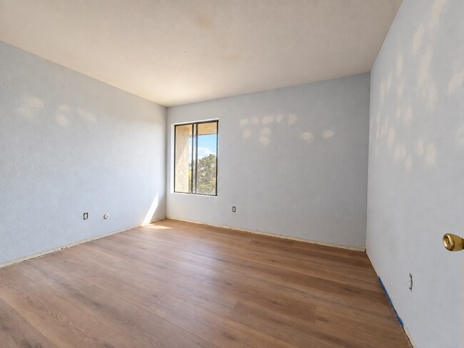 Building Photo - 13787 Mango Dr