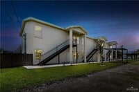 Building Photo - 418 N 3rd St