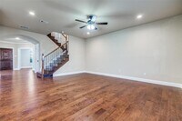 Building Photo - 606 Seneca Blvd