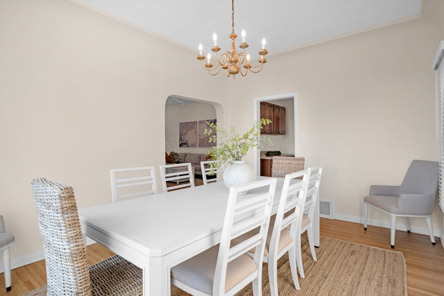 Dining Room - 2148 Prosser Ave