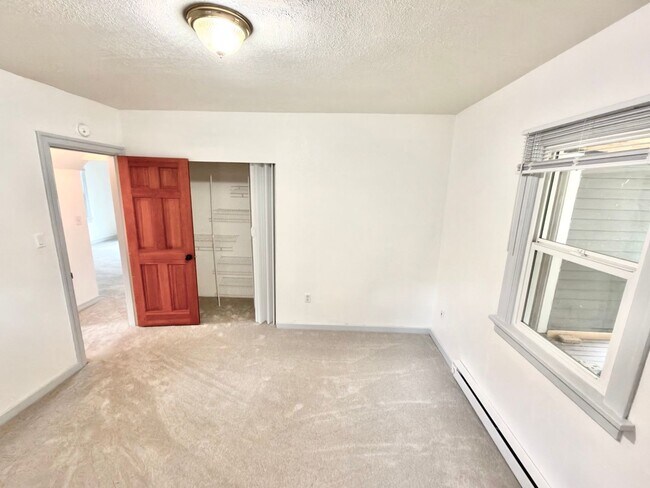 Building Photo - Charming Everett Home with Spacious Backyard, Garage, and Bonus Flex Spaces