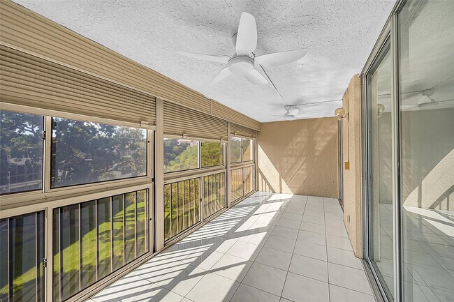 Building Photo - 14773 Cumberland Dr