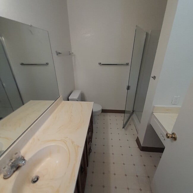 Building Photo - 17610 Cameron Lane