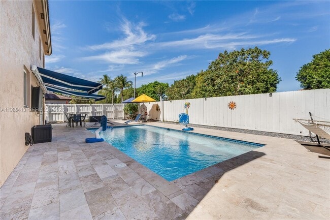 Building Photo - 2126 NE 38th Rd