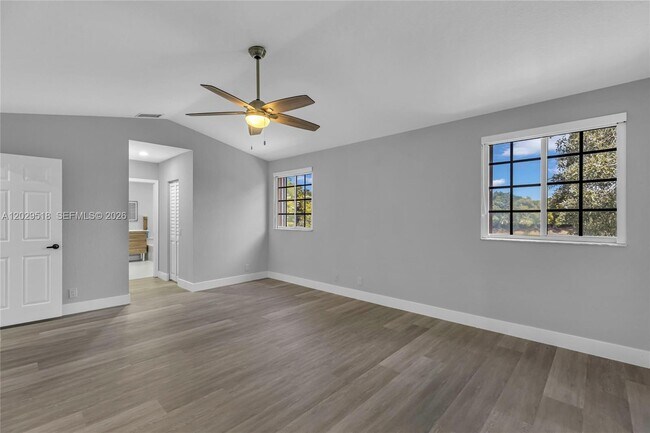 Building Photo - 1140 Cedar Falls Dr