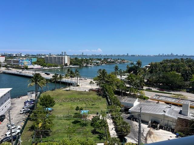 Building Photo - 7900 Harbor Island Dr