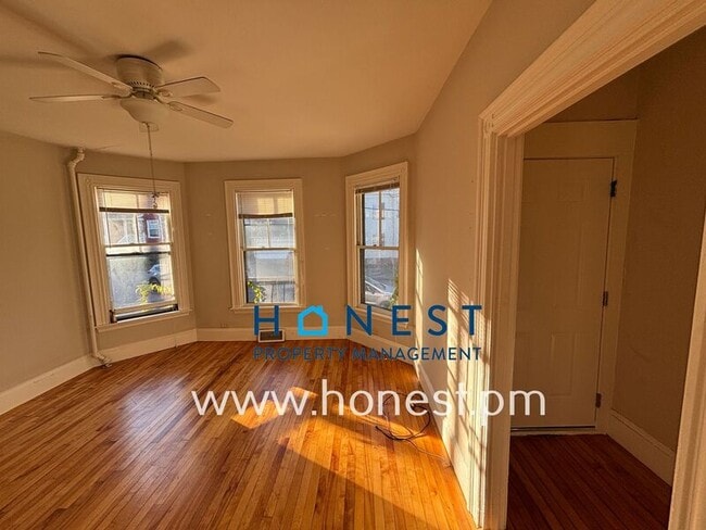 Building Photo - 103 Rackleff St