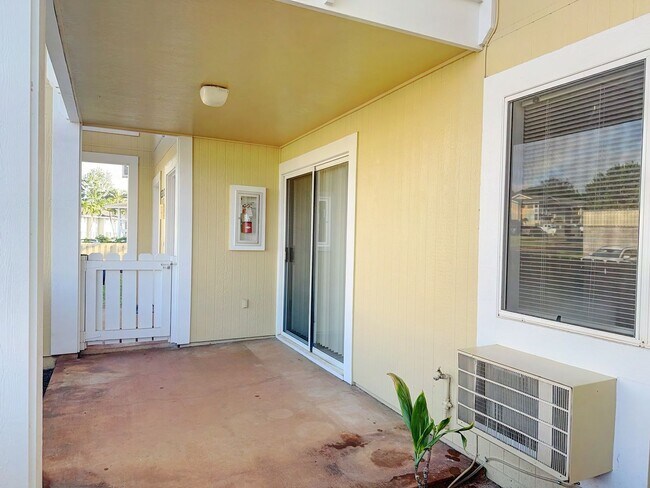 Building Photo - Kulana Knolls 1 bedroom townhome with TWO parking