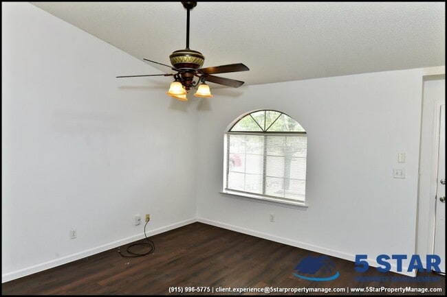 Building Photo - 3 bedroom in El Paso TX 79934